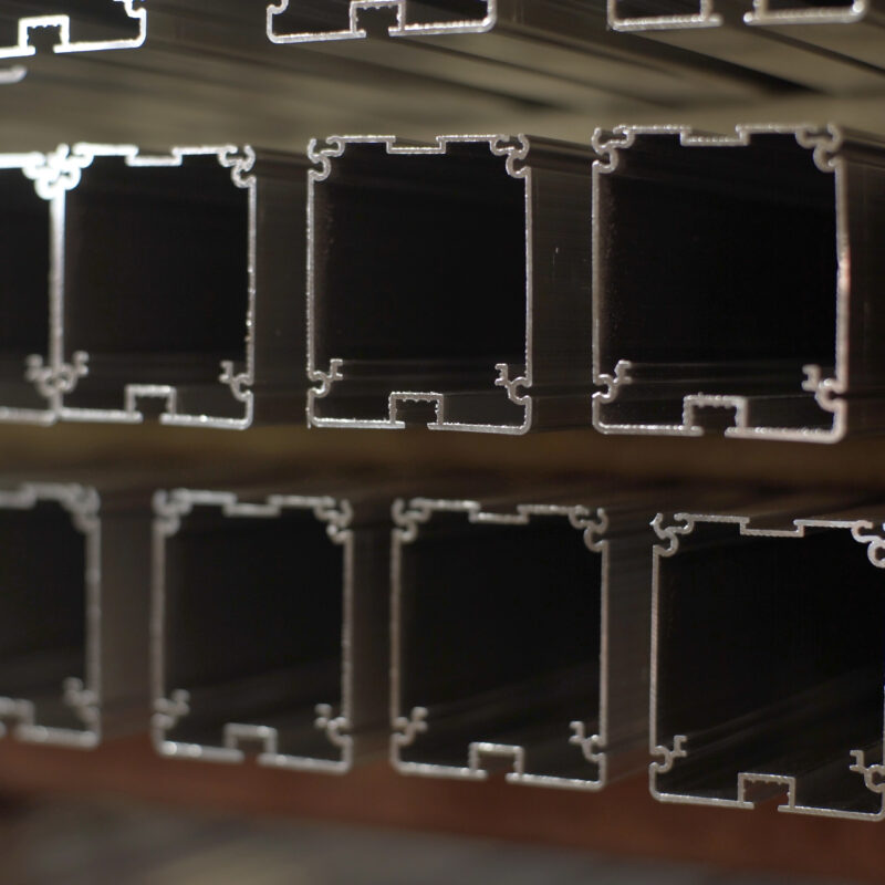 How is aluminium extrusion manufactured